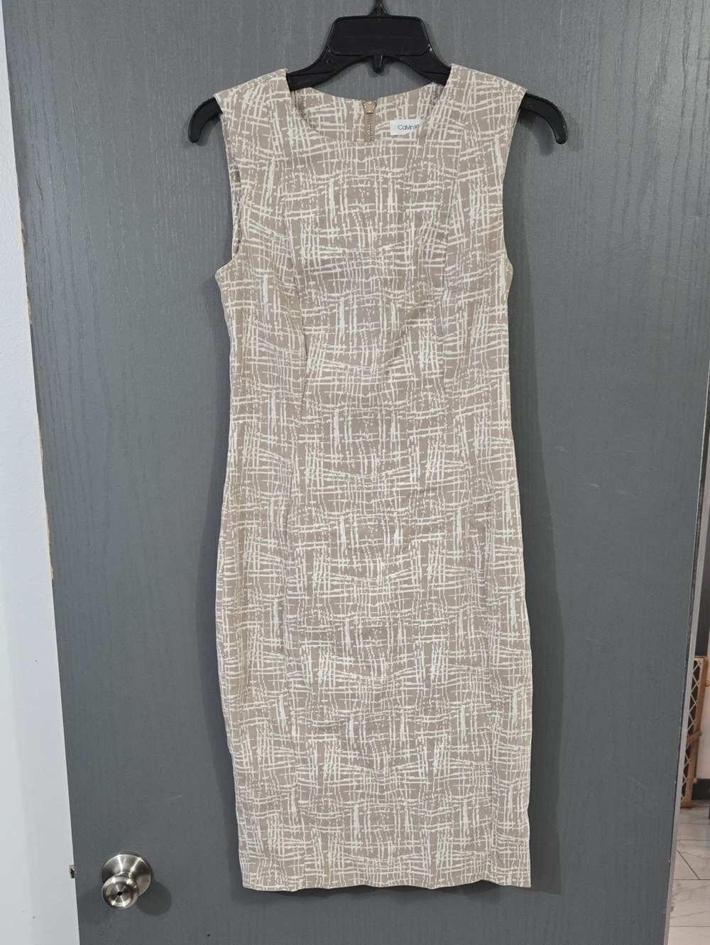 Calvin Klein Taupe & White Sleeveless Midi Sheath Dress